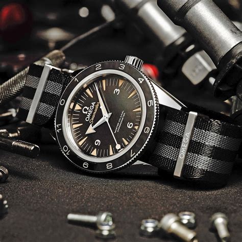 omega seamaster 300 spectre strap.